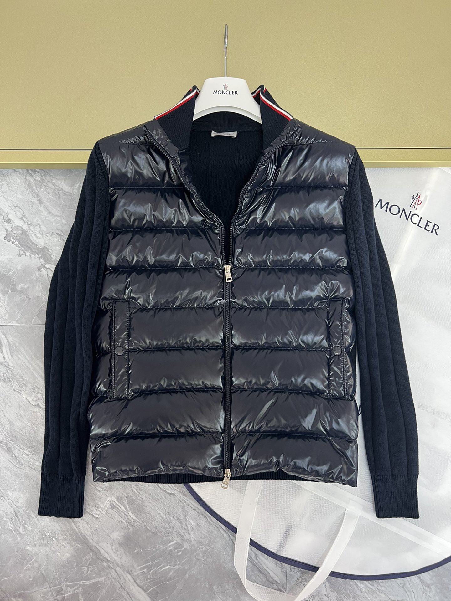 94db7743 Moncler Maglia Navy Cardigan - Image 1