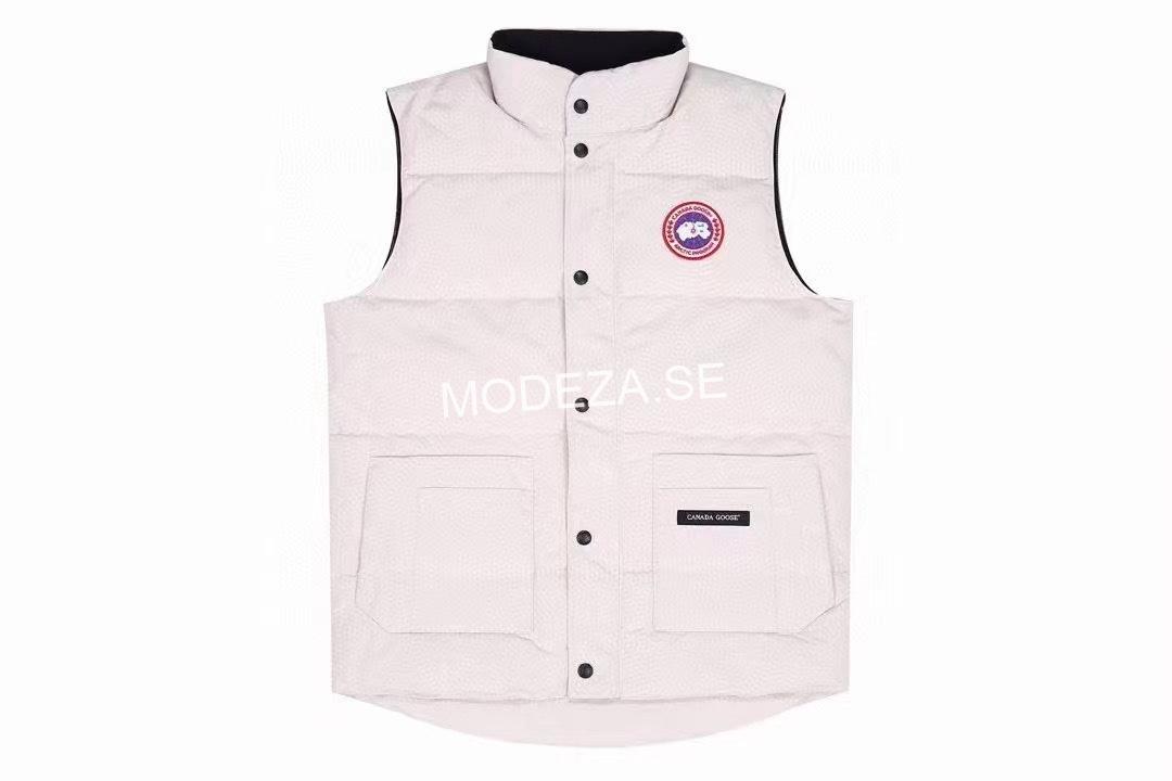 95c66ae5 Canada Goose Freesyle Crew White Vest - Image 1