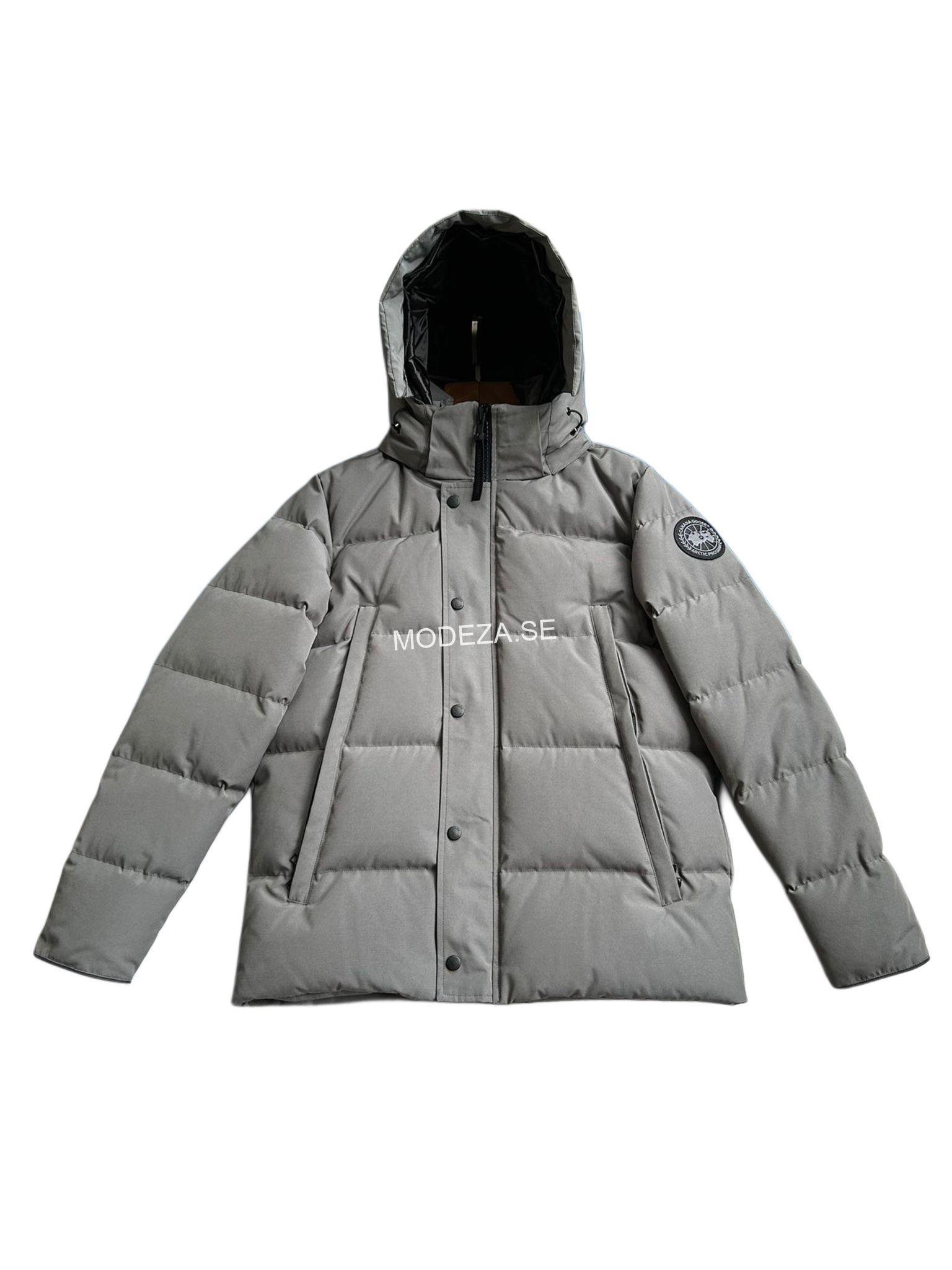 WhatsApp Bild 2024-09-24 kl. 12.15.05_378fa1b8 Canada Goose Wyndham Core Reset Grey/Black Label Jacket - Image 1