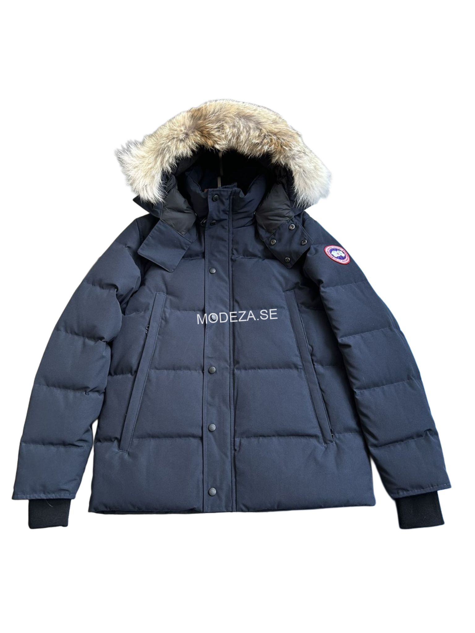 WhatsApp Bild 2024-09-25 kl. 00.15.47_4974486c Canada Goose Wyndham Navy Jacket - Image 1