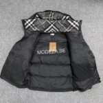 Burberry Convertible Black Jacket - Image 4