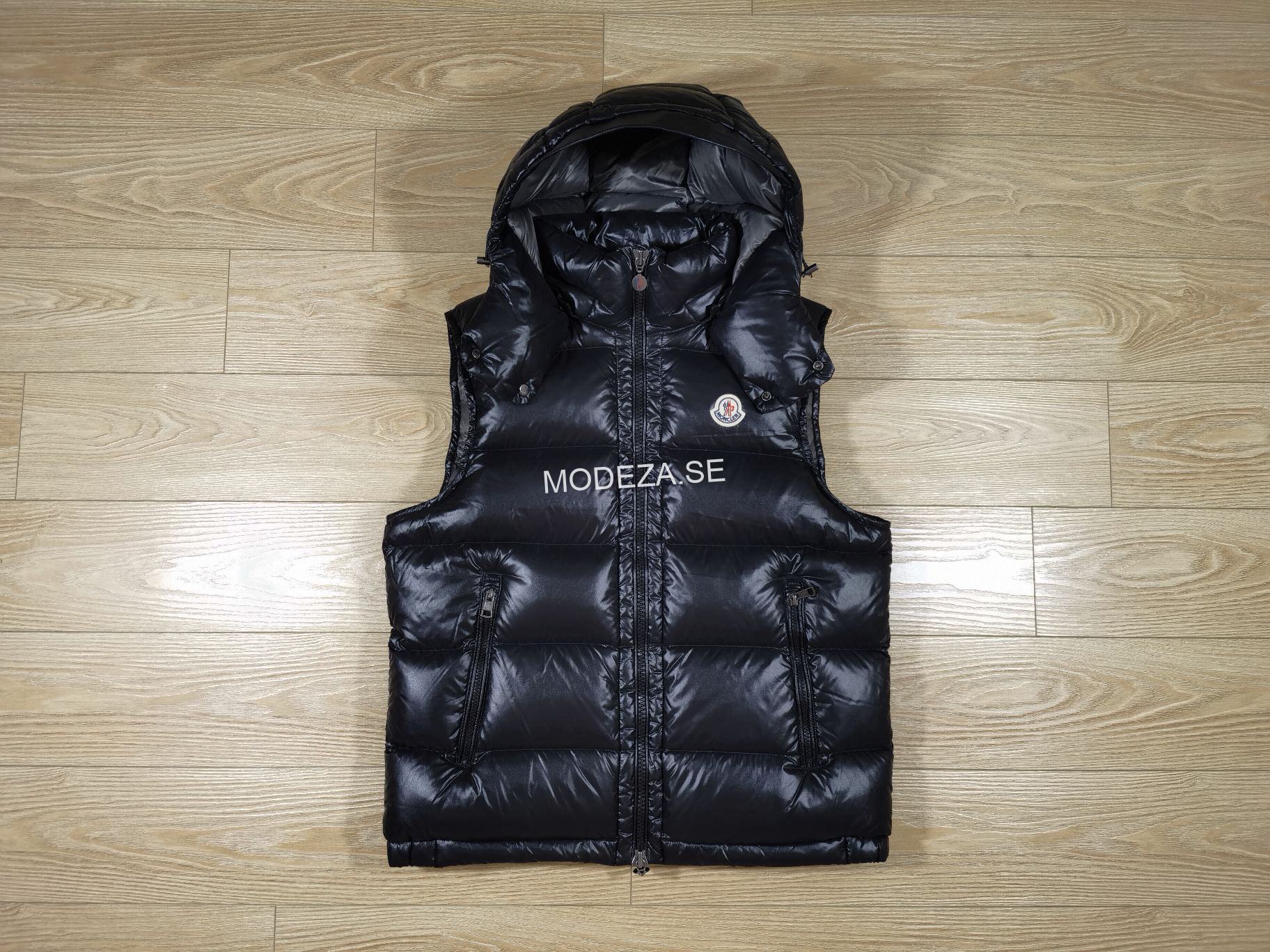 10935aee Moncler Bromes Black Vest - Image 1