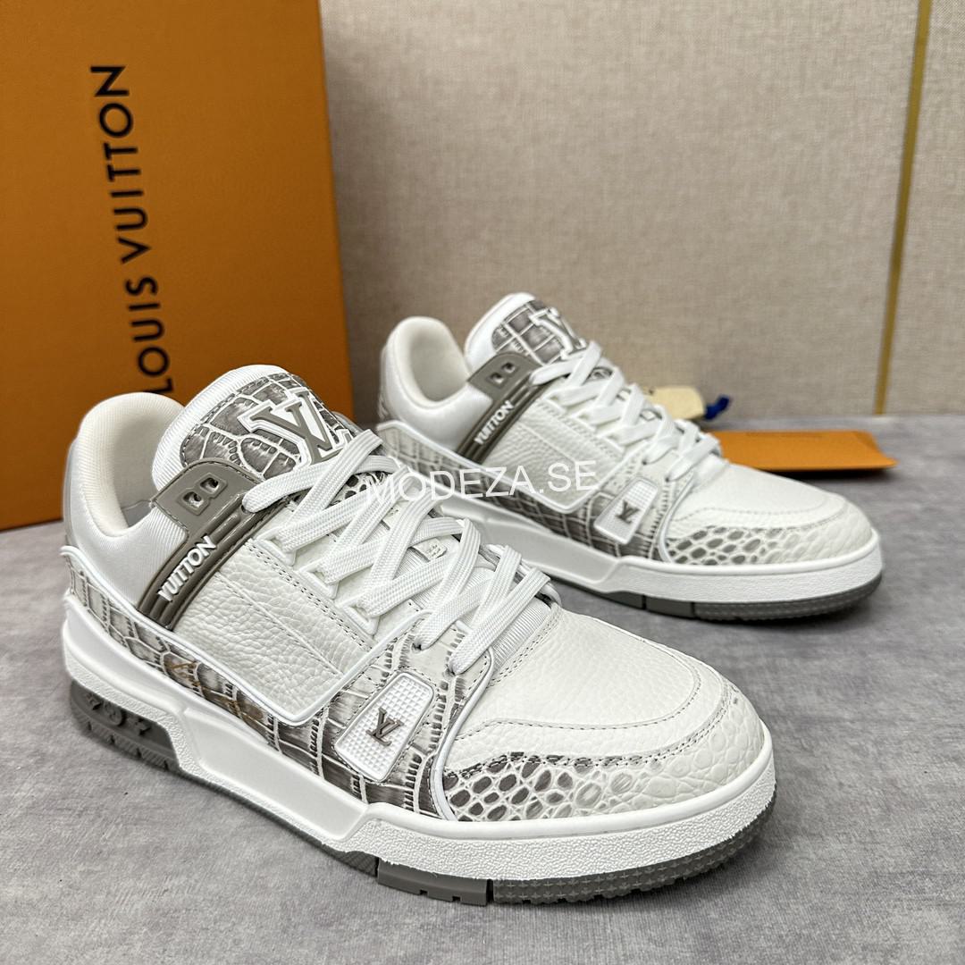 10dd3cd0 Louis Vuitton Snake Leather White Trainer - Image 1