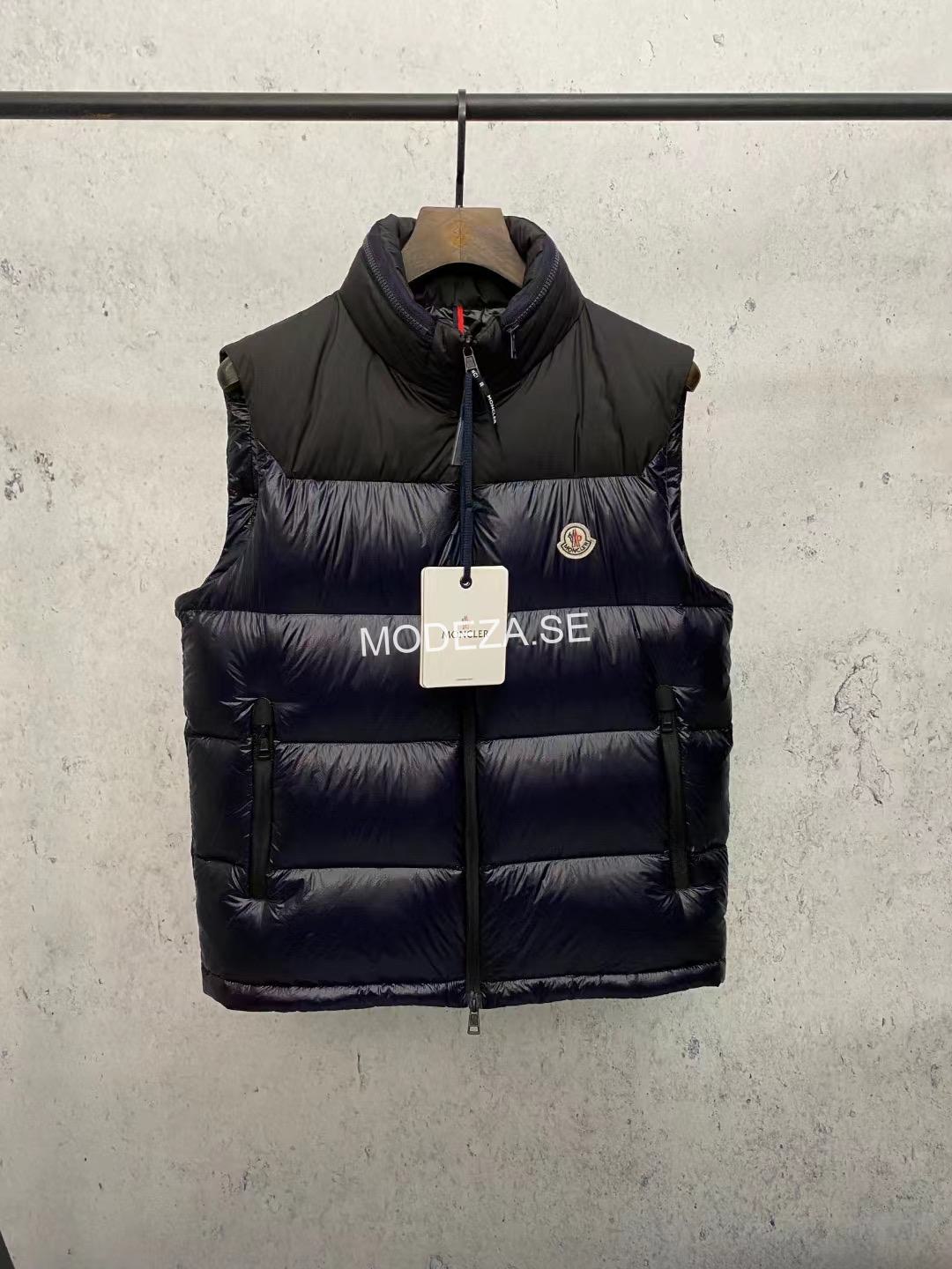 20ecc43b Moncler Ophrys Navy Vest - Image 1