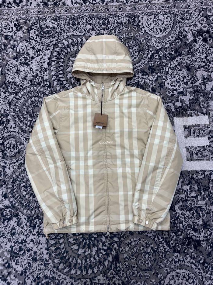 21ae672b Burberry Inside/Outside Beige WindBreaker - Image 1