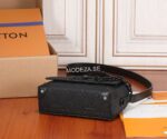 Louis Vuitton Streamer Wearable Wallet - Image 4