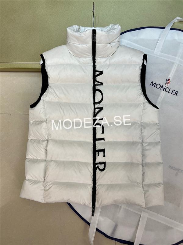 2e7a1695 Moncler Tagged White Vest - Image 1