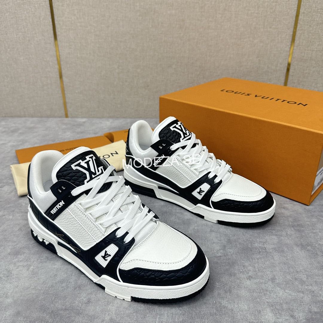 3cf0fc3b Louis Vuitton Crocodile Leather Black/White Trainer - Image 1