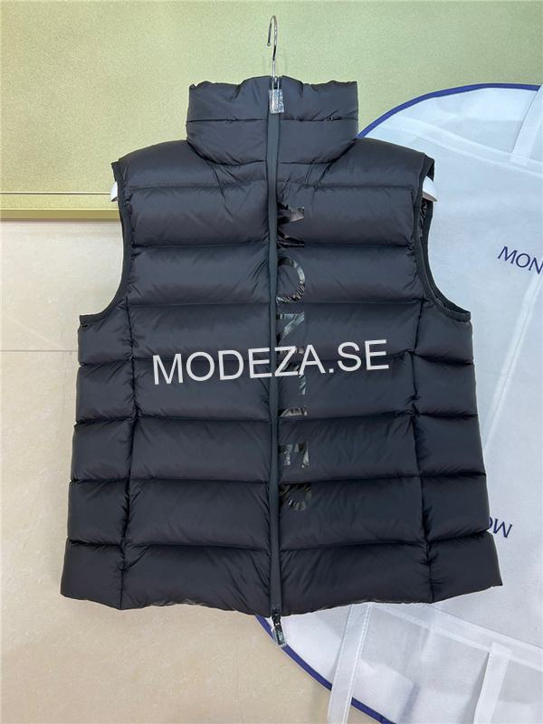 5d86e970 Moncler Tagged Black Vest - Image 1