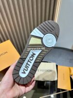 Louis Vuitton Brown Monogran Beige Trainer - Image 4