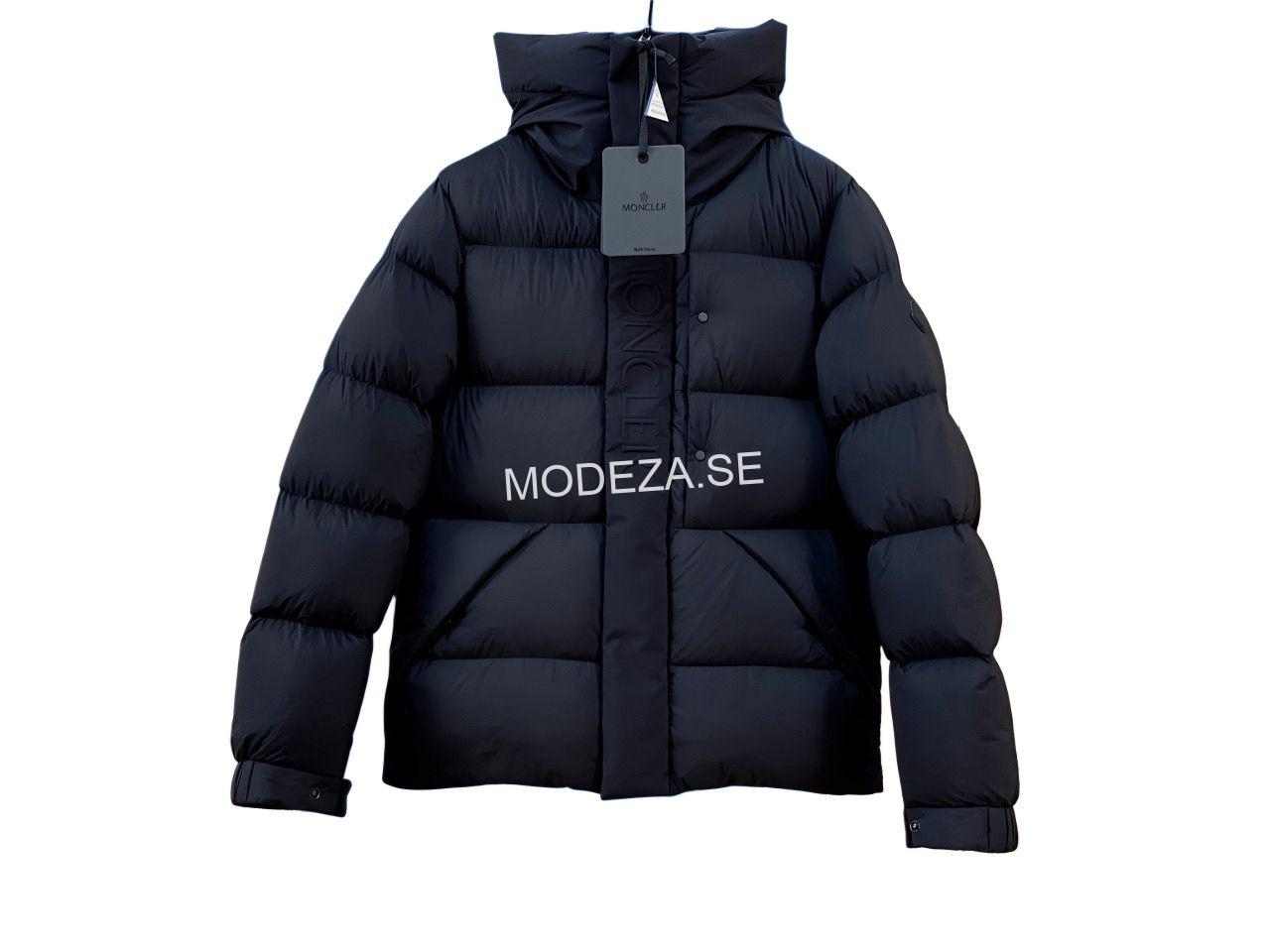 WhatsApp Bild 2024-10-01 kl. 16.49.57_1286725c Moncler Maderia Down Black Jacket - Image 1