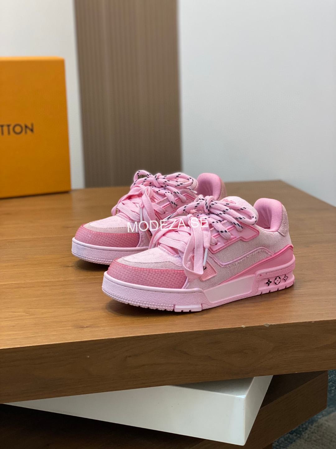 ba627850 Louis Vuitton Maxi Double String Pink Trainer - Image 1