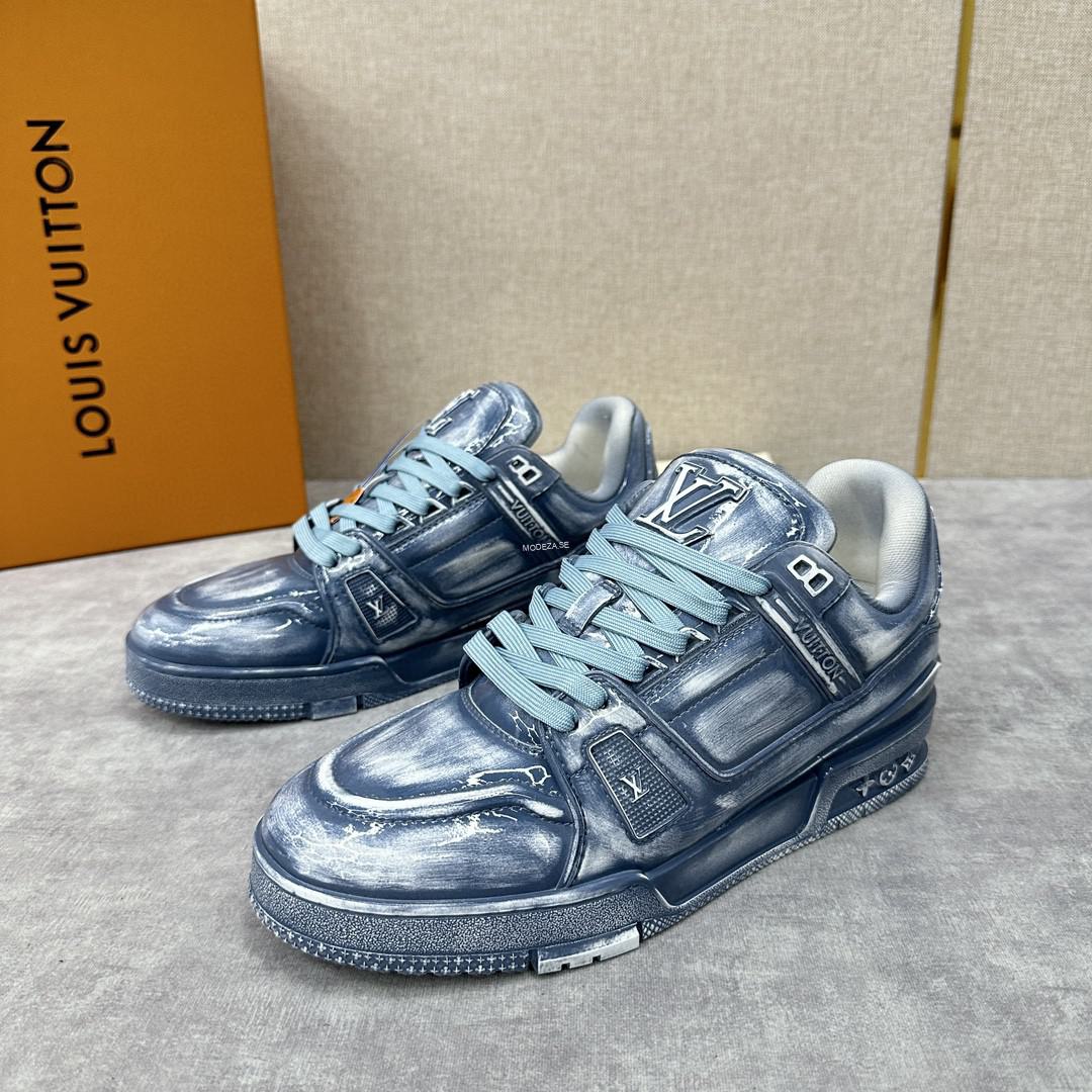 baa5a607 Louis Vuitton Blue Metallic Trainer - Image 1