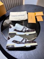 Louis Vuitton Brown Monogran Beige Trainer - Image 3
