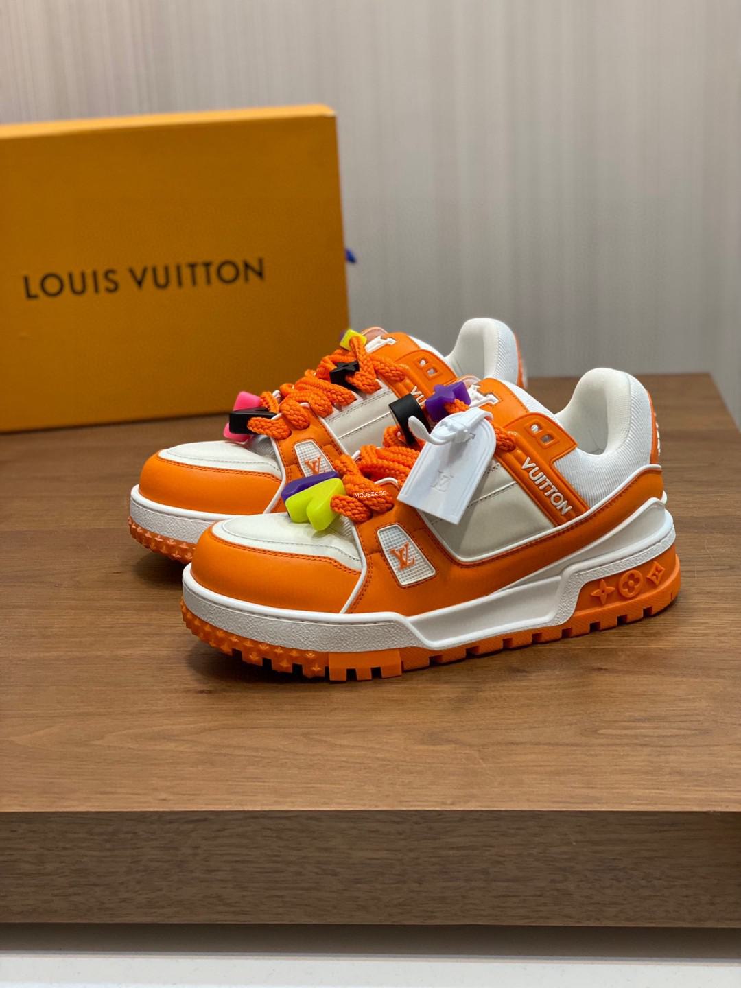 cf769af6 Louis Vuitton Orange Toys Trainer - Image 1