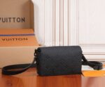 Louis Vuitton Streamer Wearable Wallet - Image 3