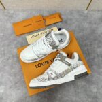 Louis Vuitton Snake Leather White Trainer - Image 3