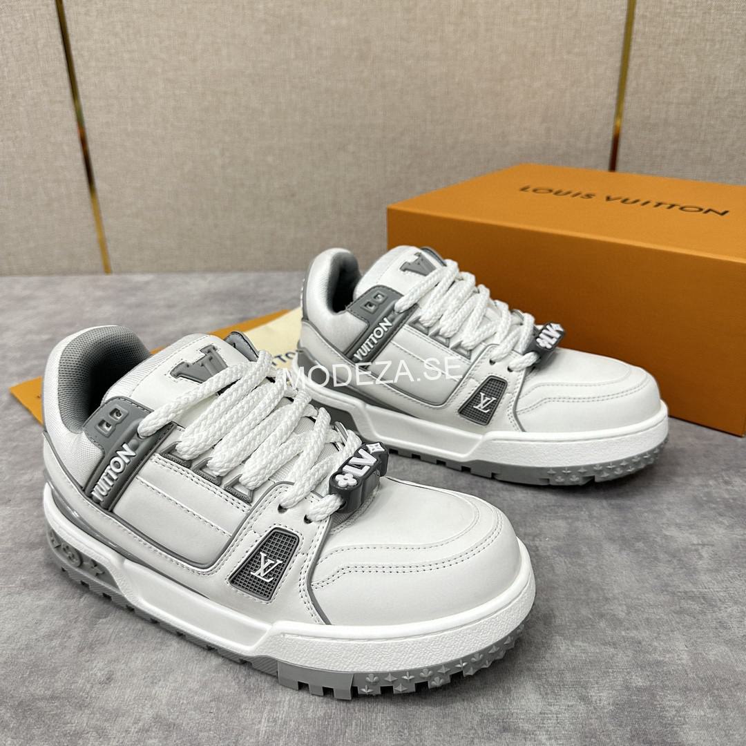 db64a6ce Louis Vuitton Maxi Grey/White Trainer - Image 1