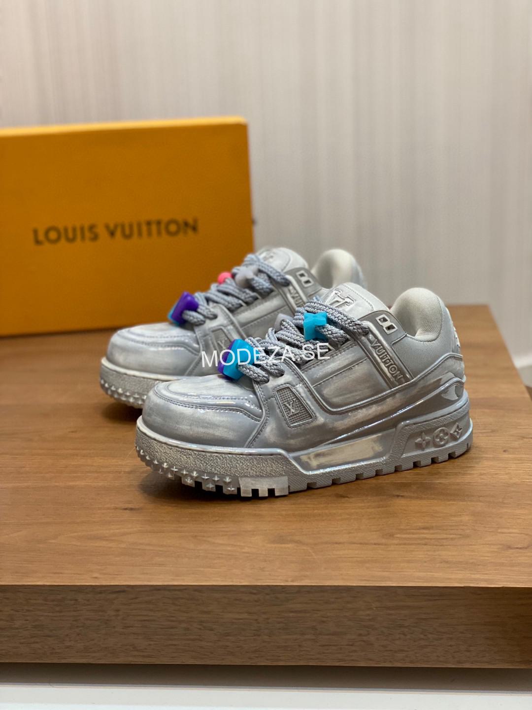 f5becfcd Louis Vuitton Toys Metallic Silver Trainer - Image 1