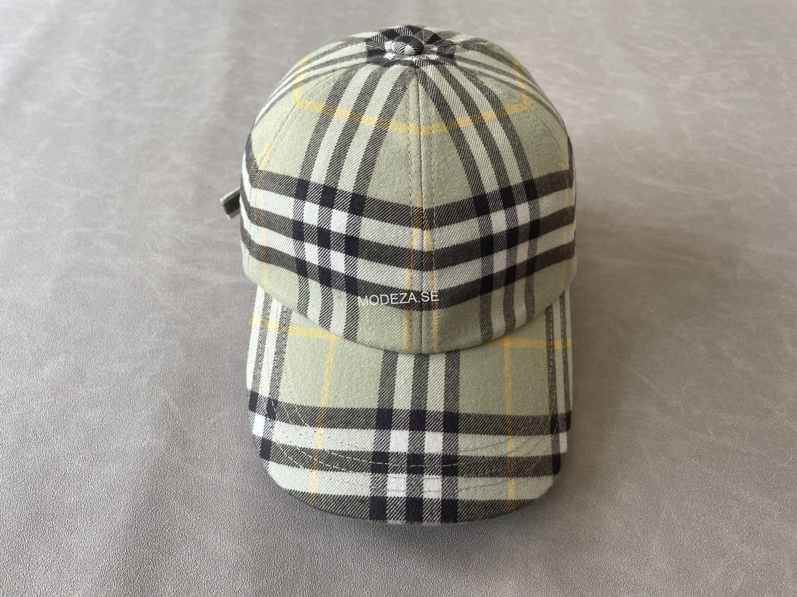 05cc4e1e Burberry Rutig Hat #3 - Image 1