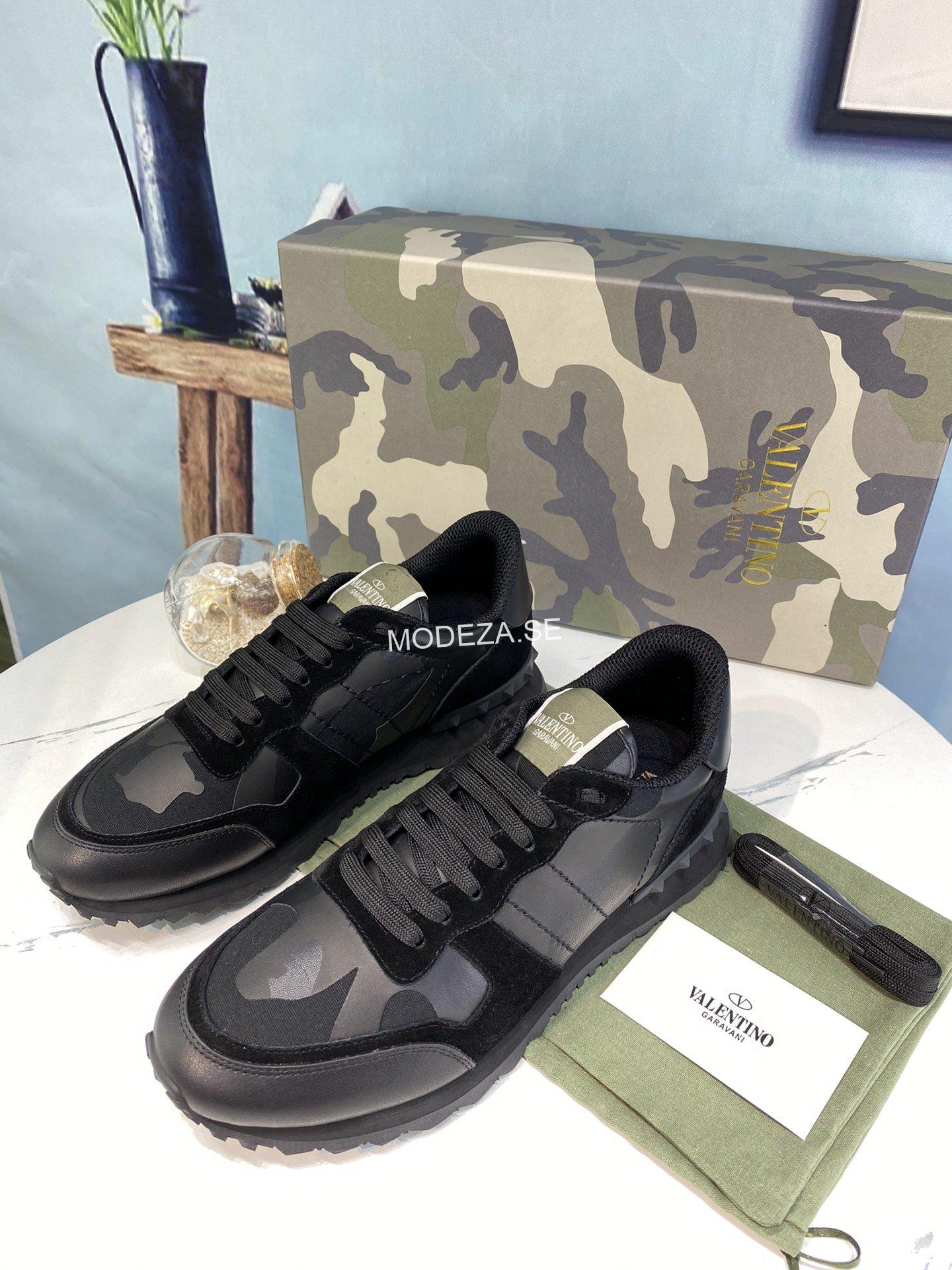 163335c7 Valentino Garavani Rockrunner Camouflage Trainers In Nappa Fabric - Image 1