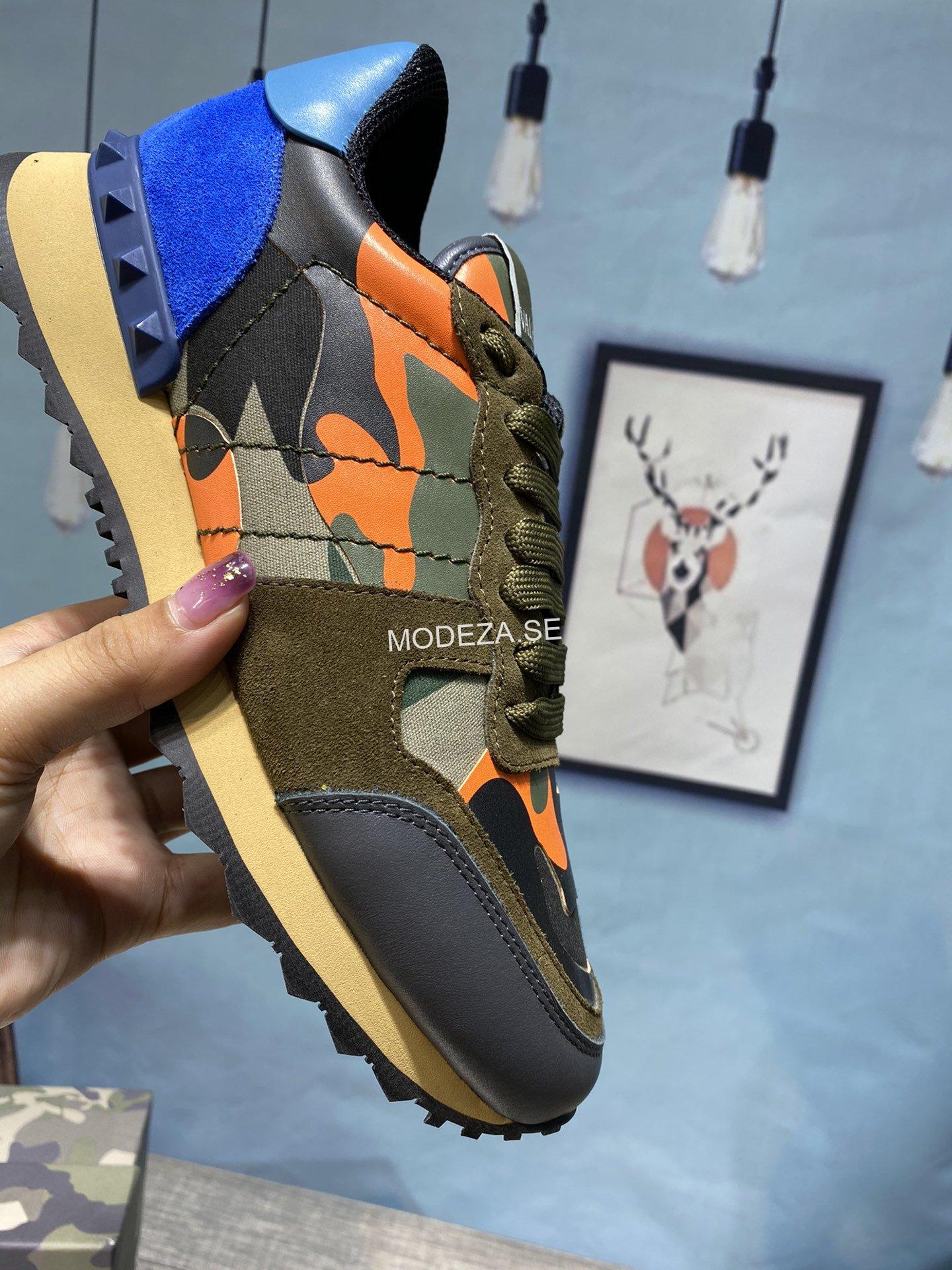 ec753422 Valentino Garavani Mesh Nior Camouflage Rockrunner Sneaker - Image 1
