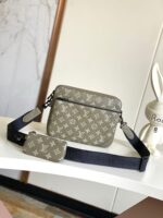 Louis Vuitton Trio Messenger G65