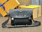 Louis Vuitton Messenger PM Voyager - Image 2