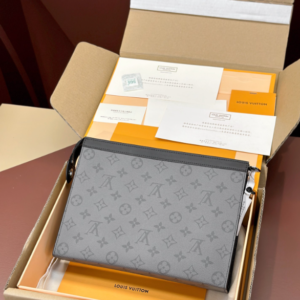 Louis Vuitton Pochette Voyage
