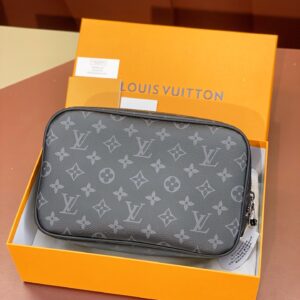 Louis Vuitton Clutch bag