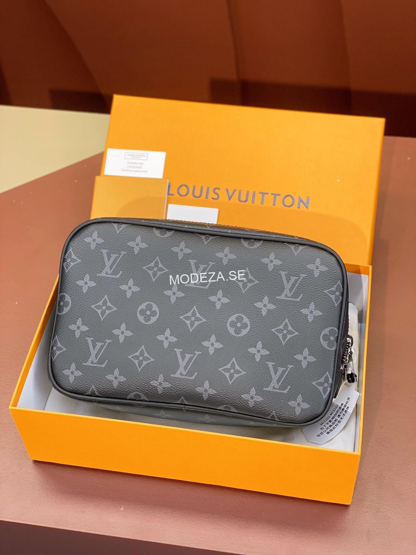 e0f03644 Louis Vuitton Clutch bag - Image 1