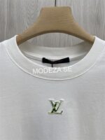 Louis Vuitton Embossed LV Long-Sleeved - Image 2