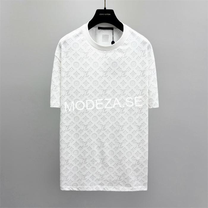 a36510e7 Louis Vuitton Monogram Short-Sleeved Crewneck - Image 1