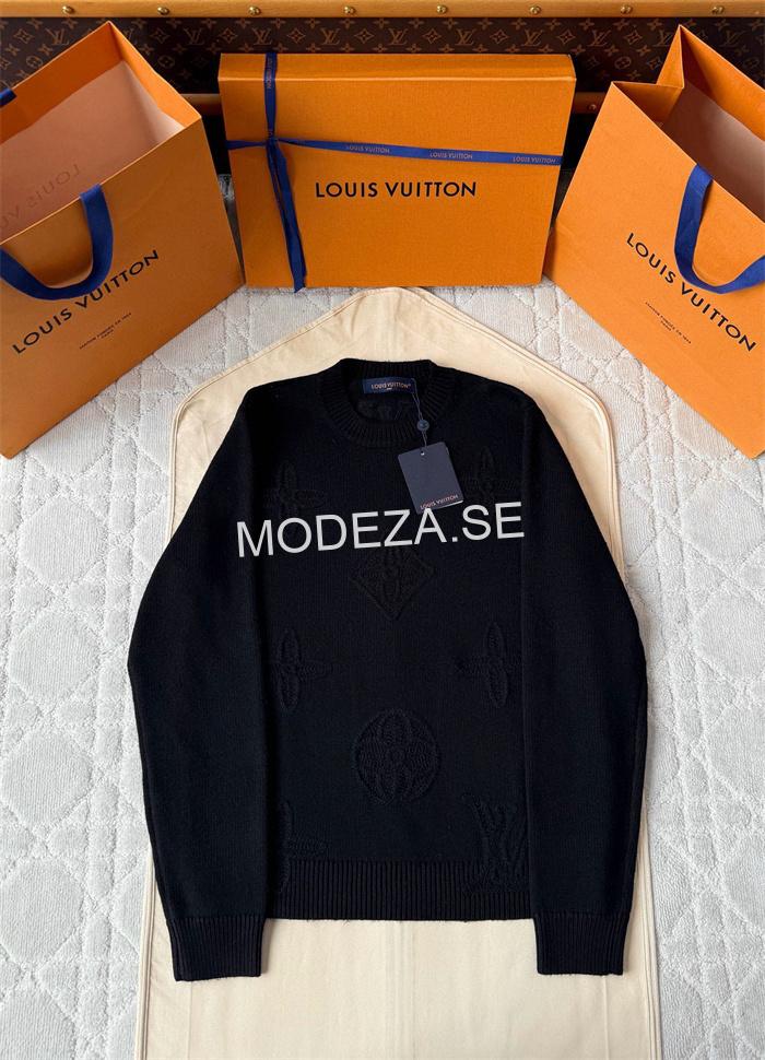 d1eb0307 Louis Vuitton Embellished Knitted Crewneck - Image 1