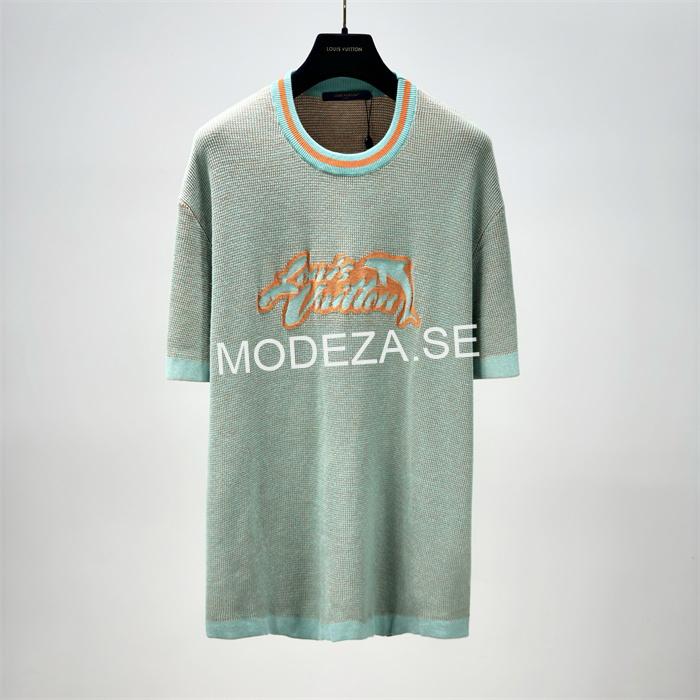 06a12a79 Louis Vuitton Graphic Short-Sleeved Crewneck - Image 1