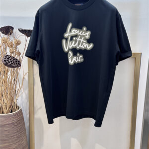 Louis Vuitton Glow Signature