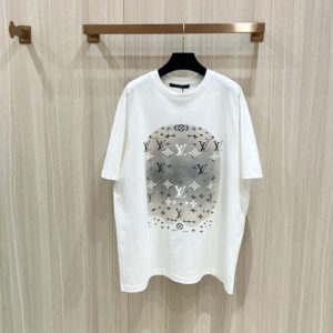 Louis Vuitton Signature