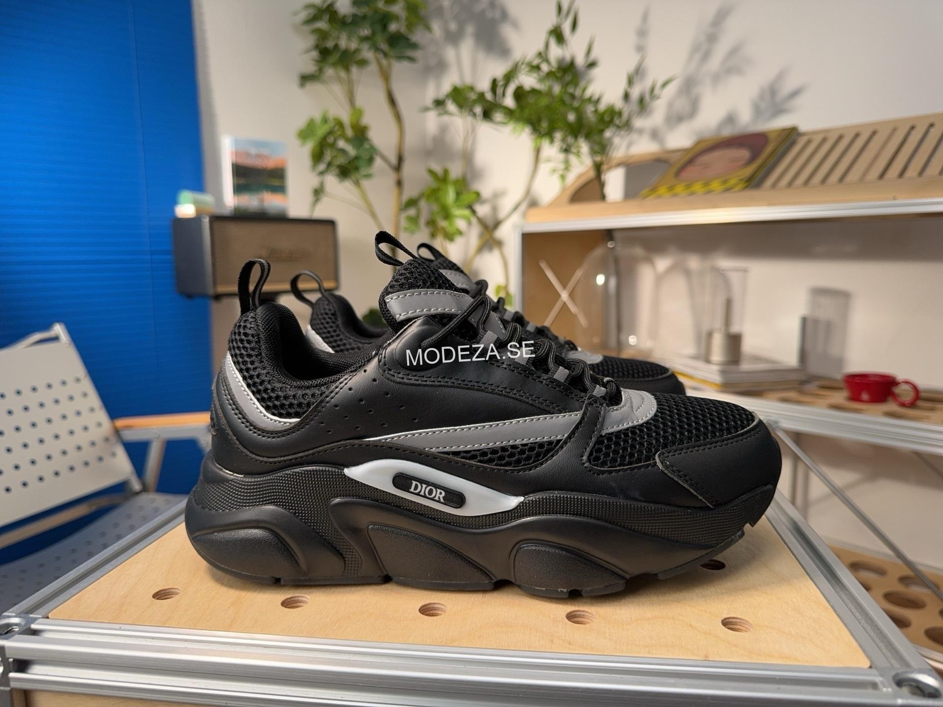 c63208fd Christian Dior B22 Sneakers - Image 1