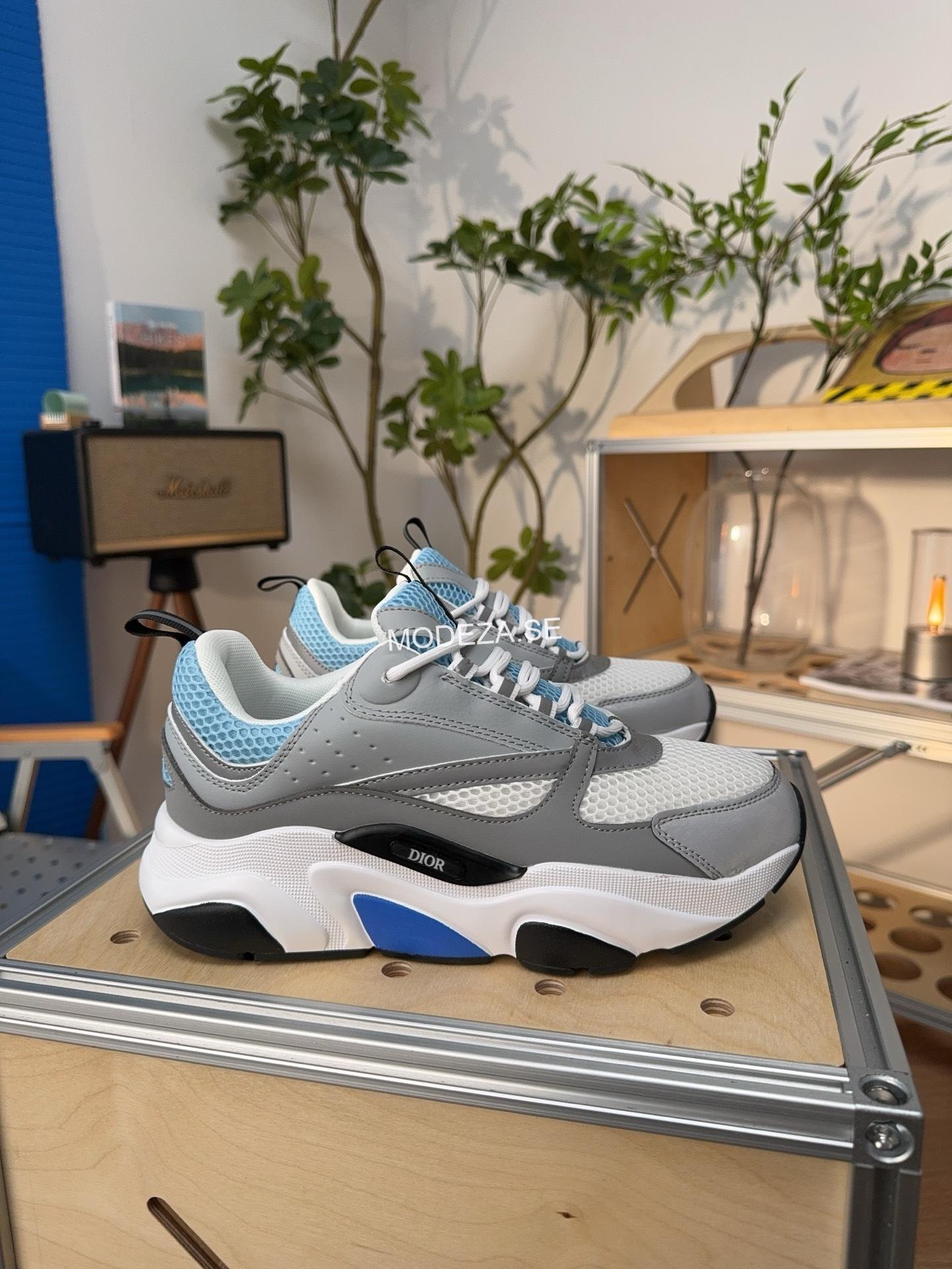 dc6bb743 Christian Dior B22 Sneakers - Image 1