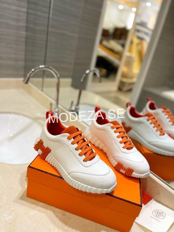 25dfe40817bf5408 Hermès Bouncing Sneakers - Image 1
