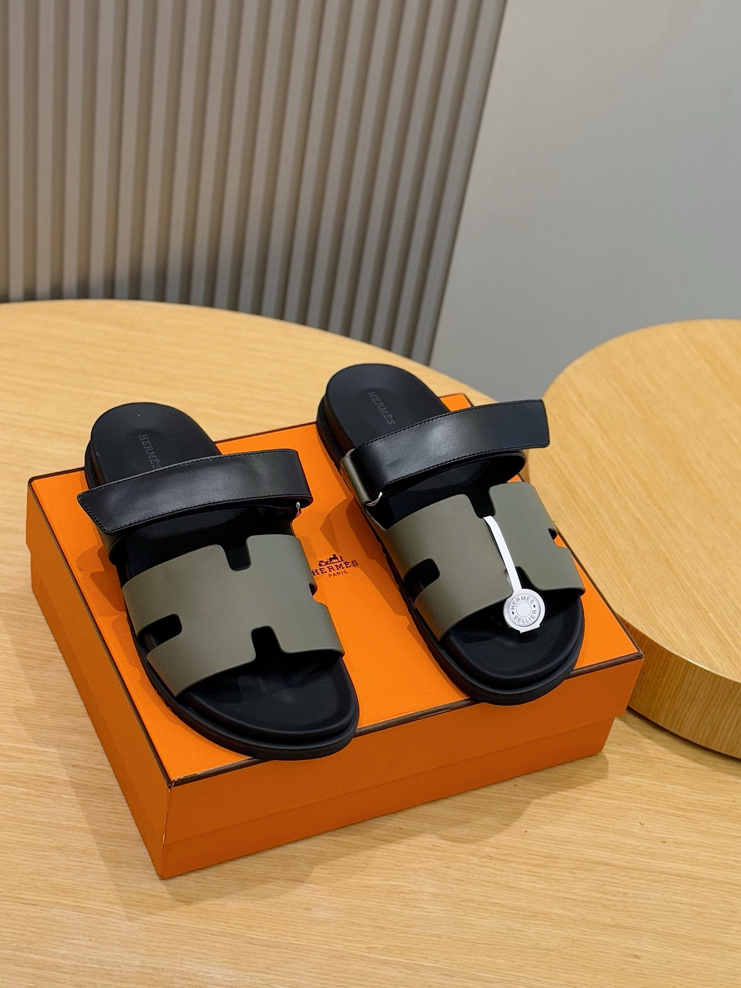 7a2b0677 Hermes Chypre Slipper - Image 1