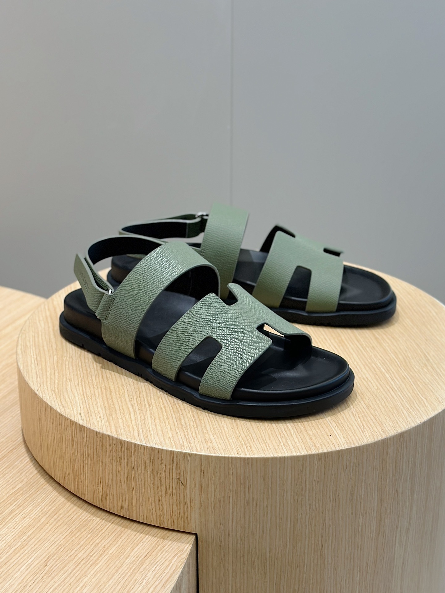 9bab30df Hermes Chypre Slipper - Image 1