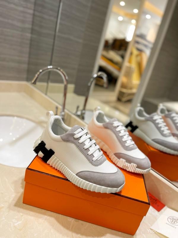 a57fb86a6eaa5883 Hermès Bouncing Sneakers - Image 1