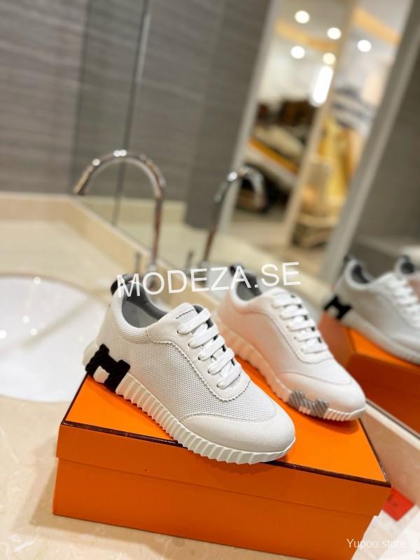 acf7cad4fd095eec Hermès Bouncing Sneakers - Image 1