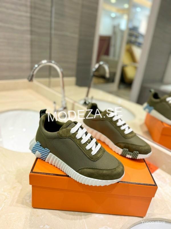 da6b0a2beebffa68 Hermès Bouncing Sneakers - Image 1