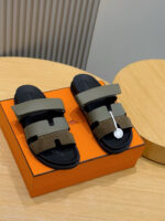Hermes Chypre Slipper - Image 2
